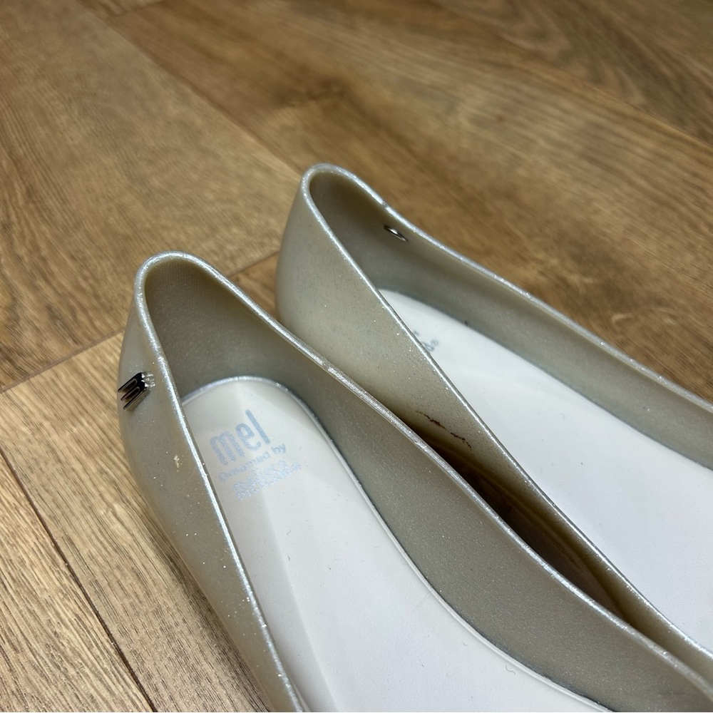 Mel by Melissa Ultragirl Fly II Flat size 3 - Picture 6 of 12